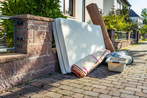 Best Construction Debris Removal  in Newton, KS
